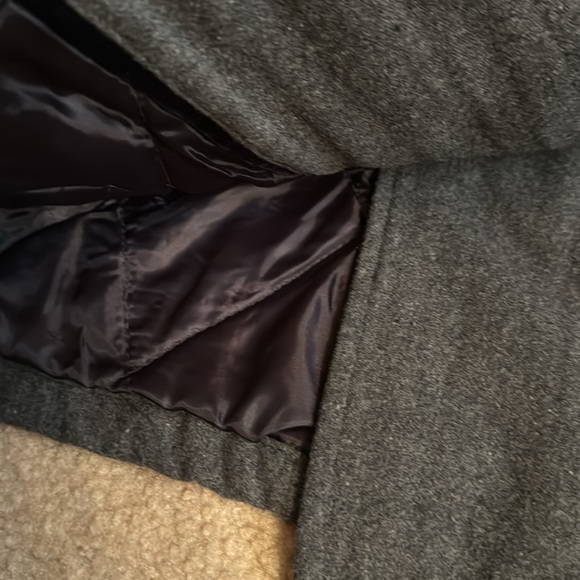 JUNIORS - Gray Coat - Size X- Large - Picture 10 of 13